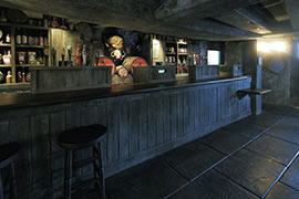 ホッグズ・ヘッド・パブ