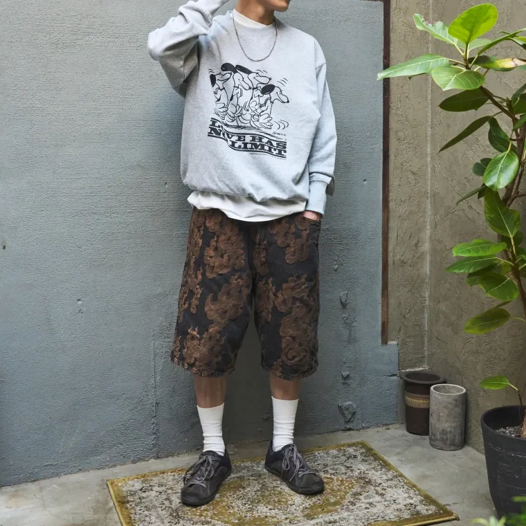 ピーナッツ コラボスウェット 男性: 173cm Lサイズ着用の画像