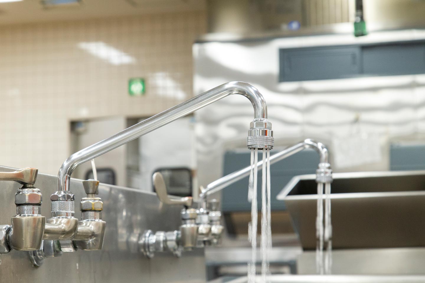 【Towards Carbon Neutrality by Reducing Power and Water Consumption 】image