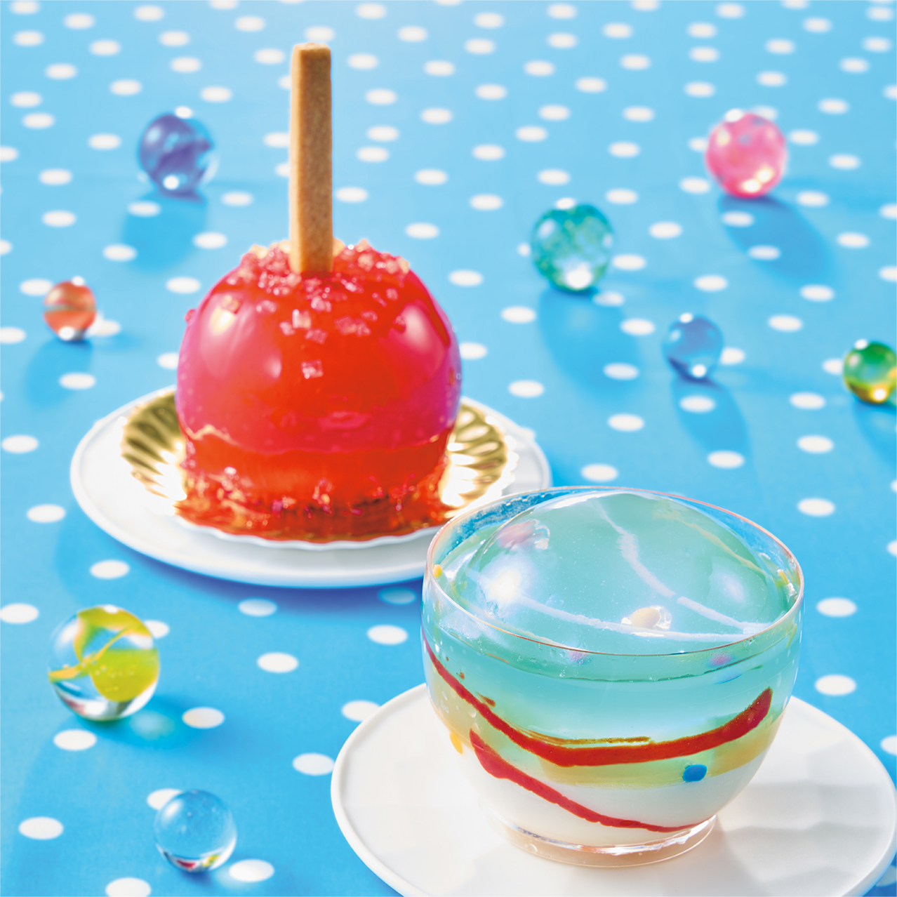 (Left) Candy Apple ― Apple Mousse (Right) Water Balloon ― Peach Jelly & Cheese Mousse