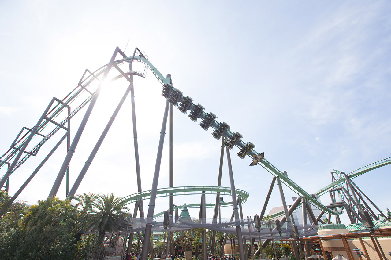 怖いけどクセになる ザ フライング ダイナソーの魅力をクルーや体験者に聞いてみた ユニバーサル スタジオ ジャパン Usj